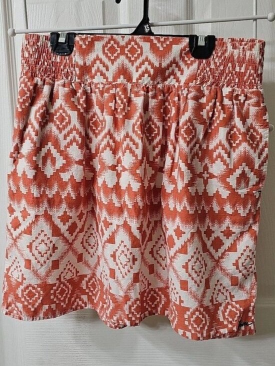 Dresses & Skirts - Geometric Ikat Print Mini Skirt with Pockets Size Small
